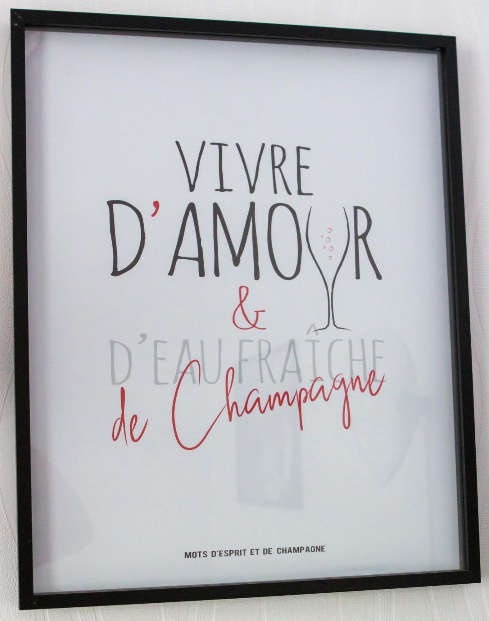 Appartement L'hyper Centre - Netflix & Wifi - Literie De Gamme - Check-in 24h24 - Goodmarning Châlons-en-Champagne