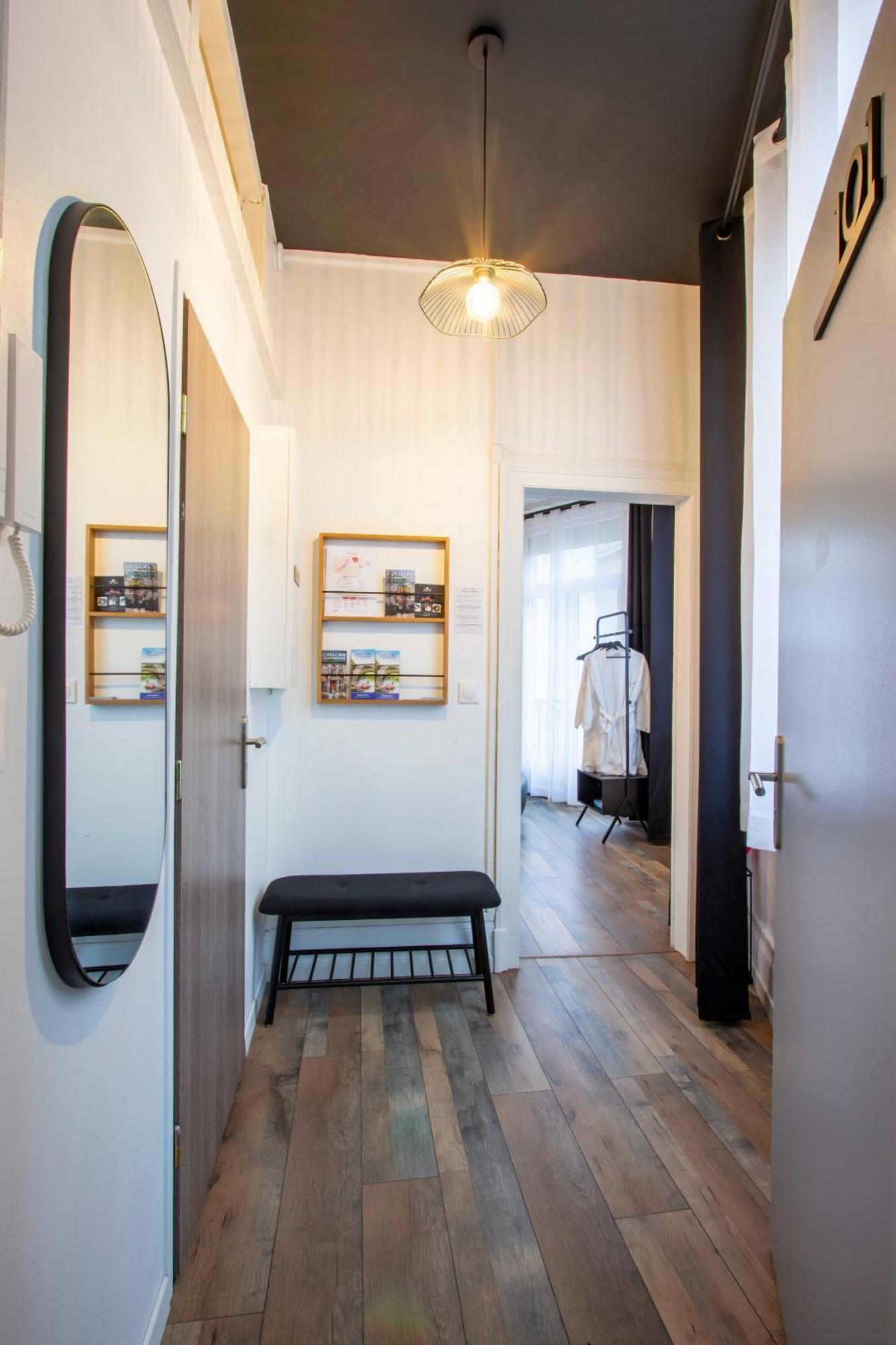 L'hyper Centre - Netflix & Wifi - Literie De Gamme - Check-in 24h24 - Goodmarning Apartment Chalons-en-Champagne