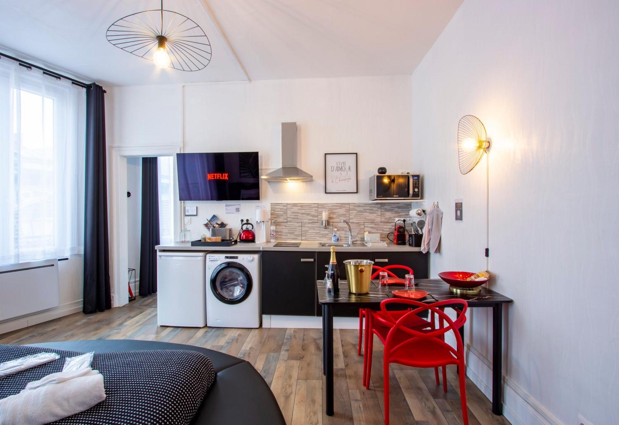 L'hyper Centre - Netflix & Wifi - Literie De Gamme - Check-in 24h24 - Goodmarning Apartment Chalons-en-Champagne